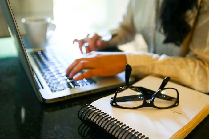 Prefeitura de Caraúbas estará com expediente interno e online durante a próxima semana